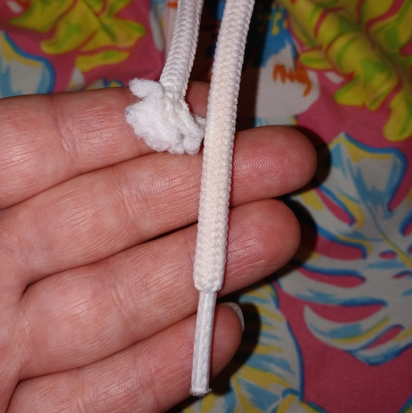 Vineyard Vines | Swim Trunks Hawaiian Floral Print Men's Size Medium - Picture 9 of 14